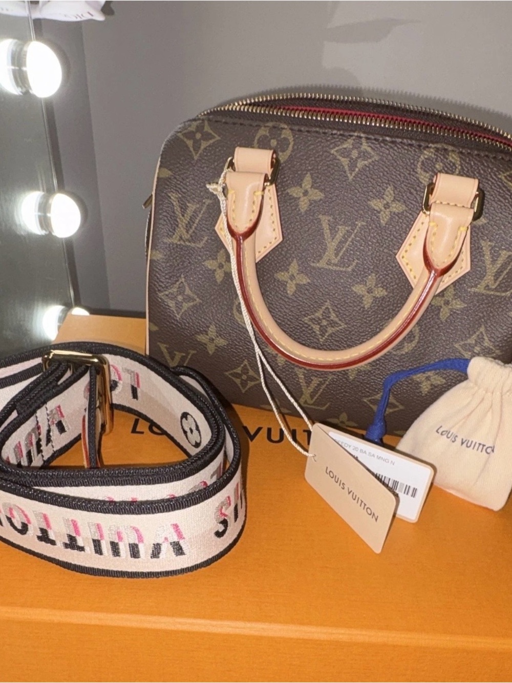 Louis Vuitton Brown Monogram speedy 20 Handbag with Removable Strap
